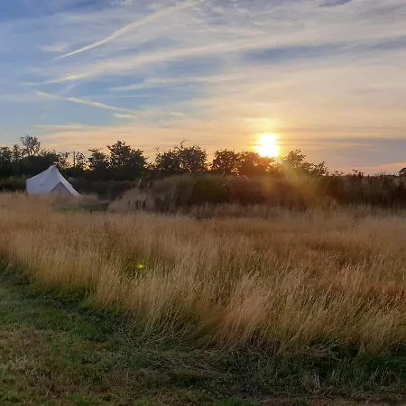 Luxury tent 5m Xl Bell Tent With Log Burner Near Whitby