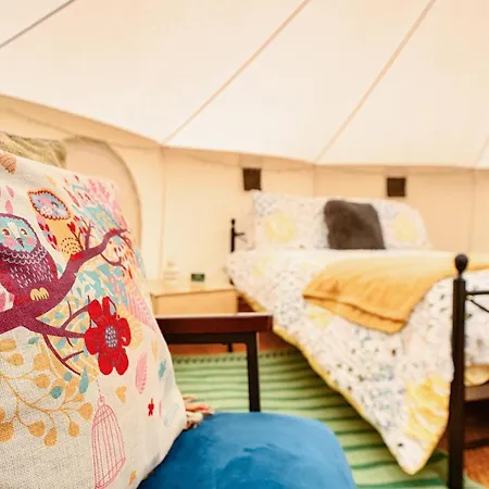 Luxury tent 5m Xl Bell Tent With Log Burner Near Whitby Saltburn-by-the-Sea