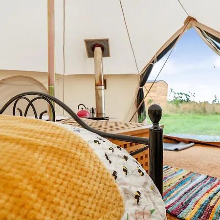 Glamping Hazel 5m Xl Bell Tent With Log Burner Near Whitby Saltburn-by-the-Sea